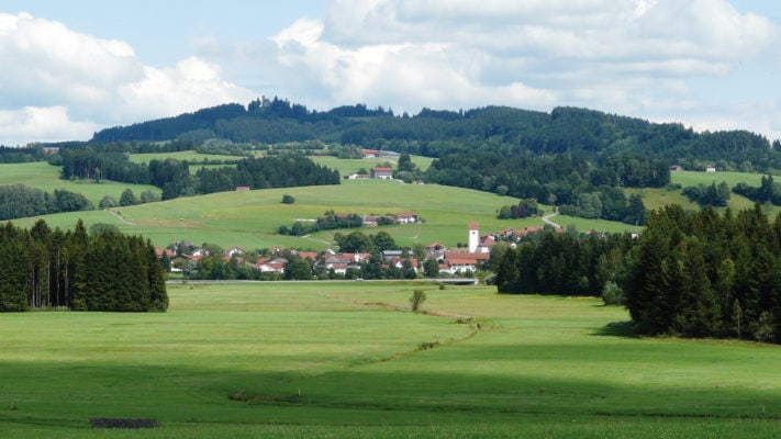 Blick auf Stötten am Auerberg